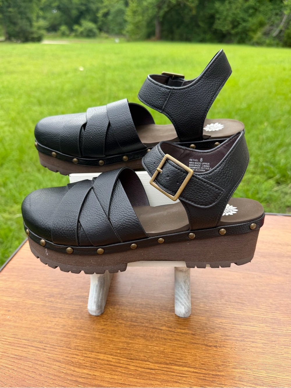 Yellow Box Rethel Platform Clog Sandals Women Size 8 Black Chunky Lug Sole - Picture 2 of 10